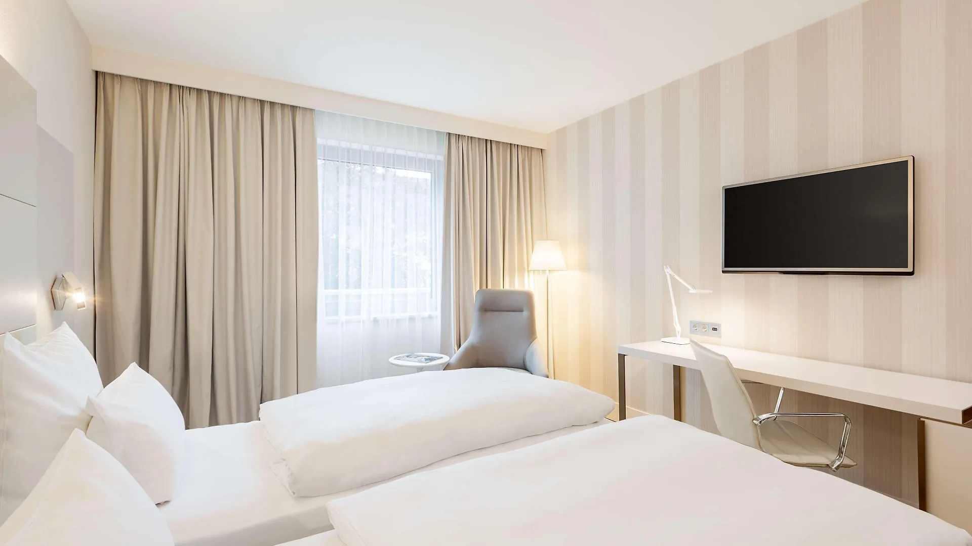 Nh Dusseldorf City Nord Hotel