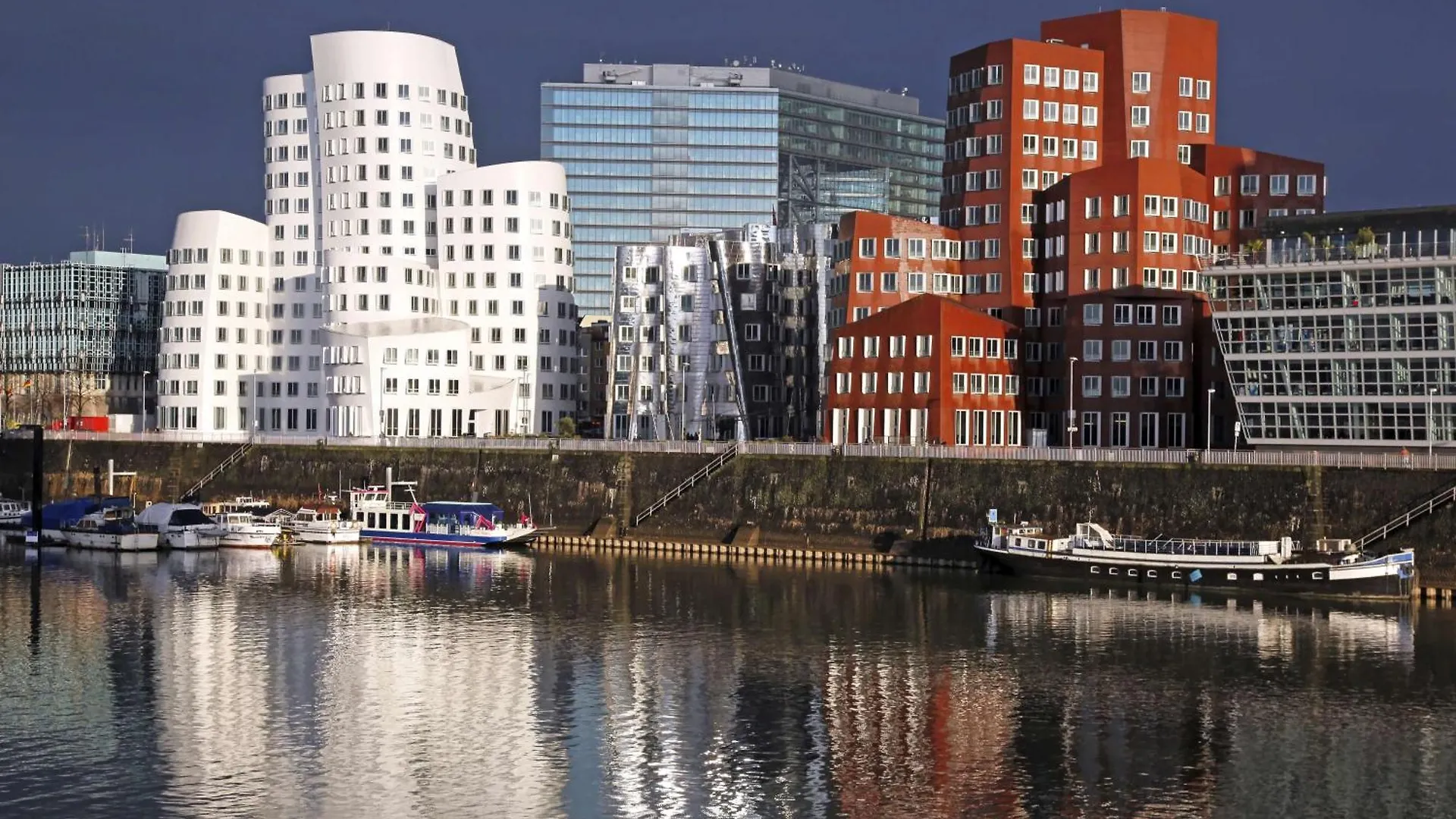 Nh Dusseldorf City Nord 4*,